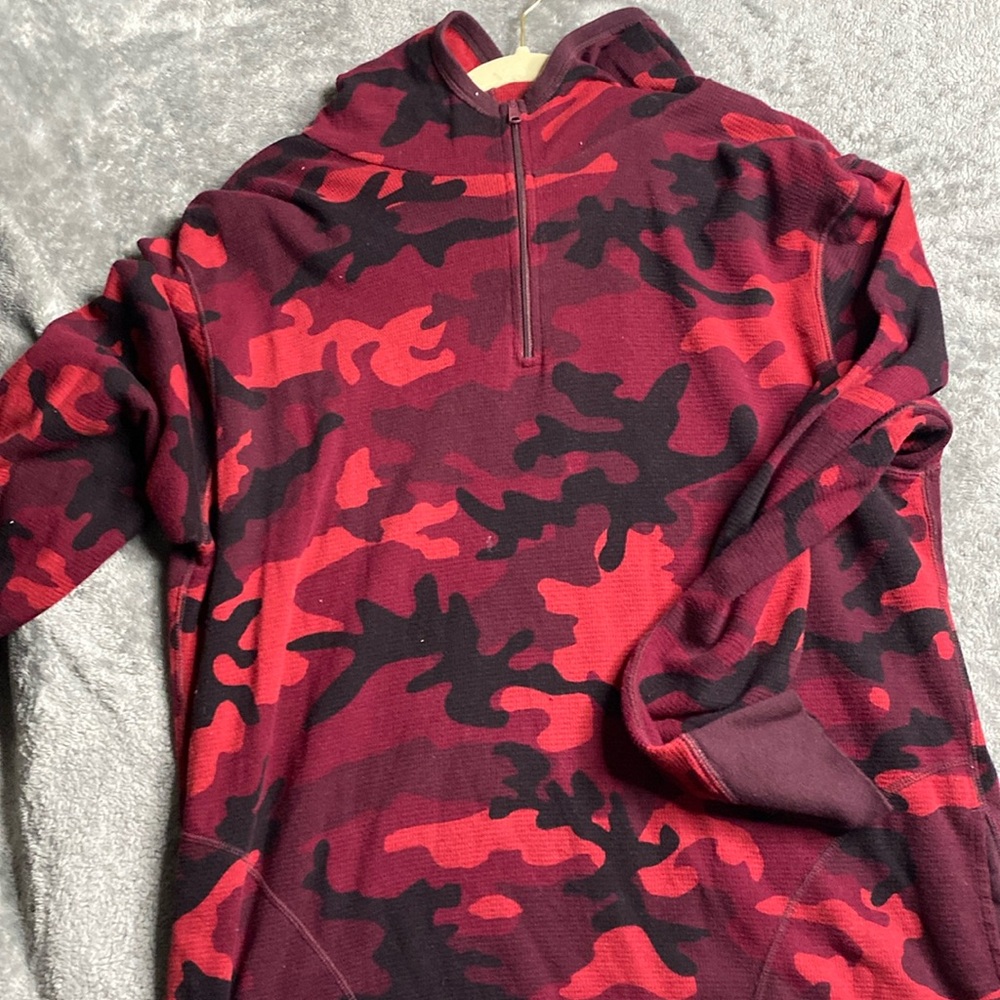 Red camouflage thermal Polo hoodie
